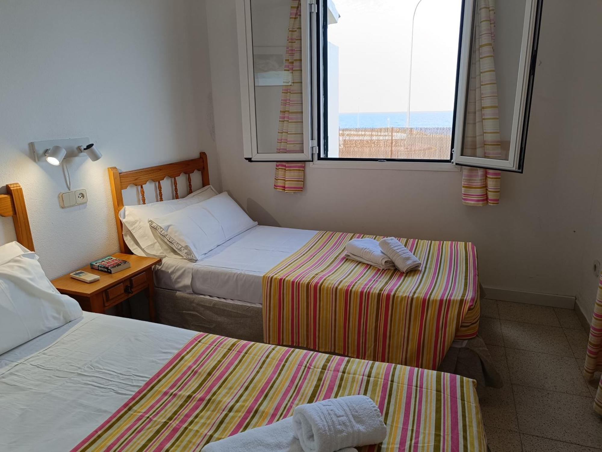 Villa Victor - Primera Linea Mar, Vista A Puesta De Sol 칼라엔블레인즈 외부 사진